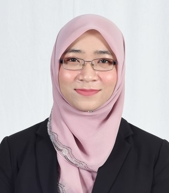 Wan Mahari, Wan Adibah