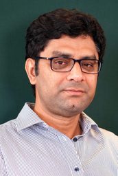 Awan, Usama