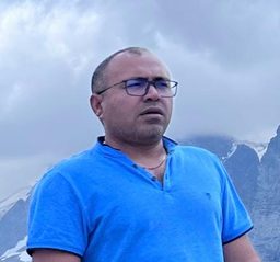 Abbas, Shujaat