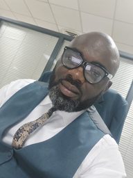 Akadiri, Seyi Saint