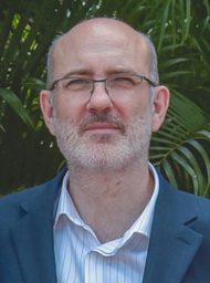 Lain, Santiago